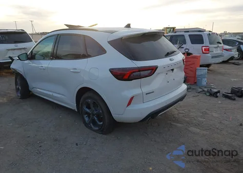 2024 Ford Escape St-Line z USA, uszkodzony, nr VIN 1FMCU9MN8RUA39349